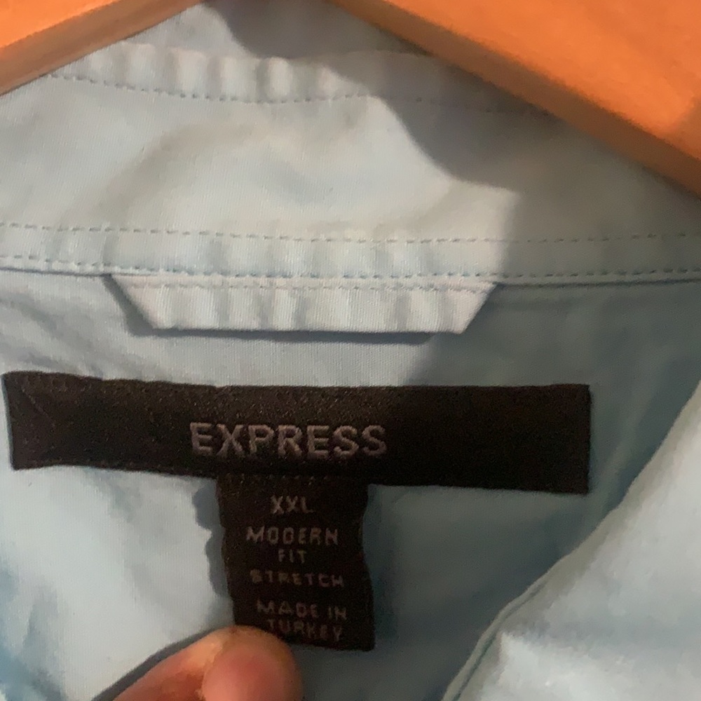 Button down - Picture 2 of 2